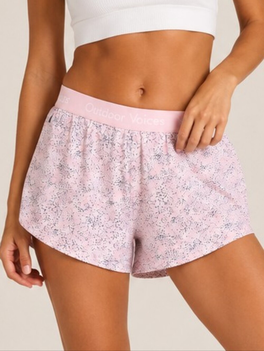 Outdoor Voices Womens Small Relay Shorts Pink Speckled Confetti Athletic Running